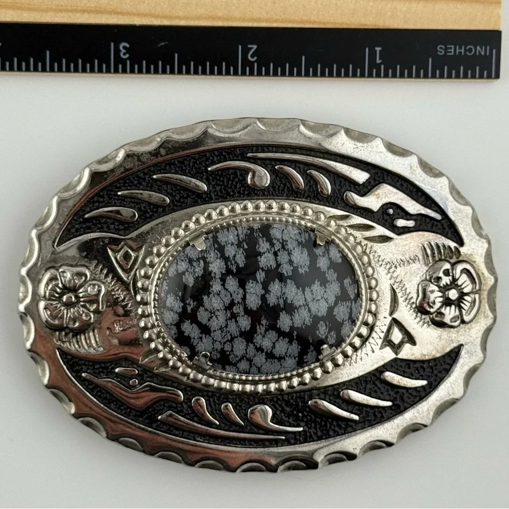 Western Oval Snowflake Obsidian Belt Buckle Silver Tone Floral Scalloped